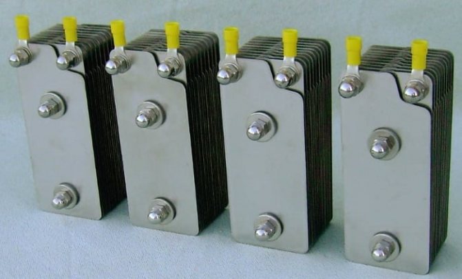 Blocs d'électrodes pour une usine produisant du gaz de Brown