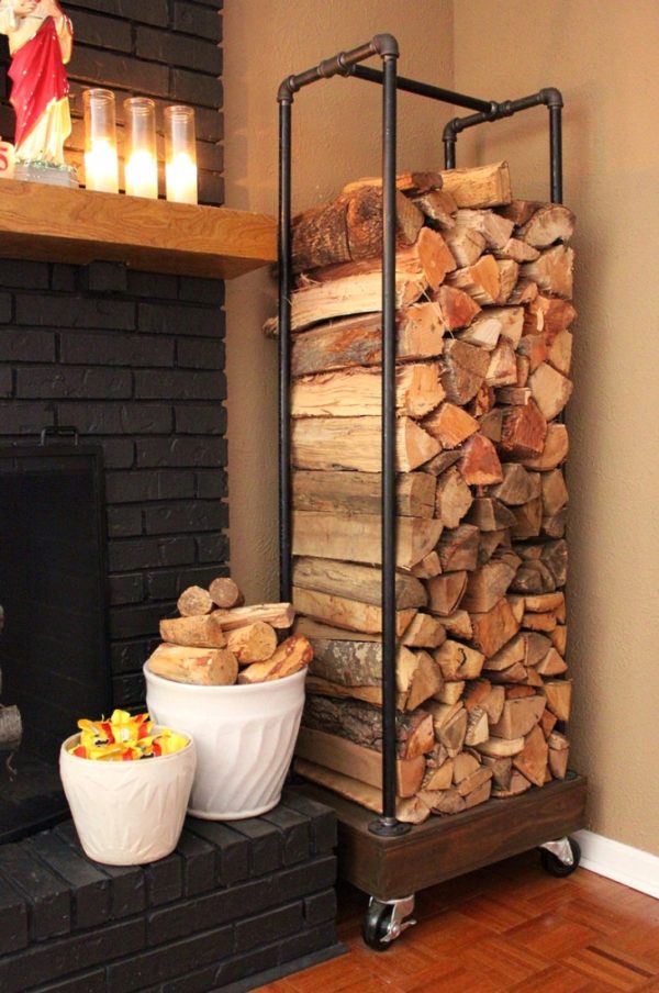 Tas de bois décoratif