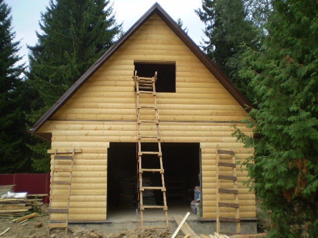 Façade revêtue de blockhaus