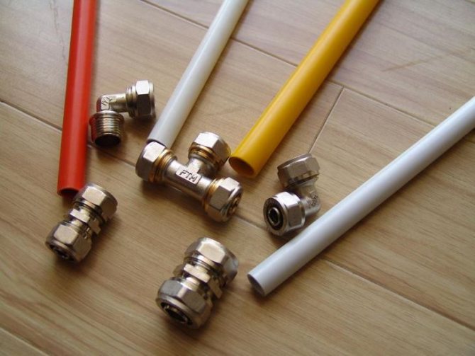 Raccords de tuyauterie XLPE