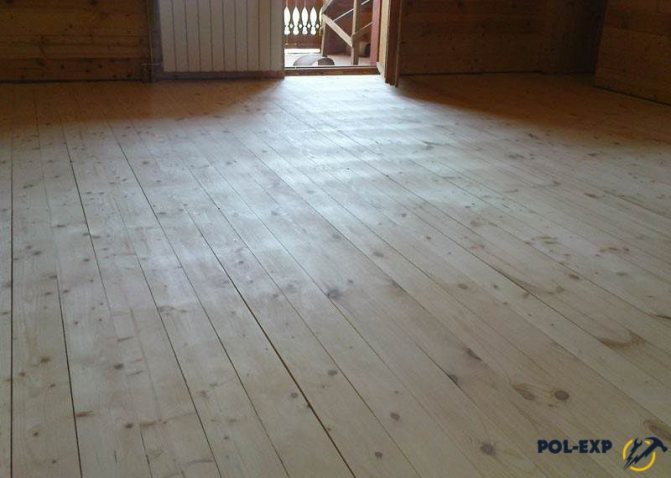 Nous utilisons le chauffage au sol électrique dans une maison de campagne ou à la campagne