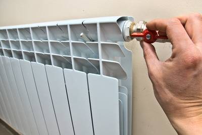 Comment démonter une batterie chauffante en fonte par sections