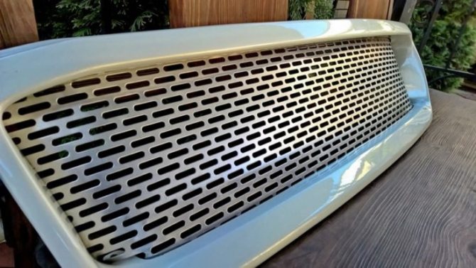 Comment fabriquer et régler une grille de radiateur de vos propres mains? Étapes de fabrication et 5 conseils utiles