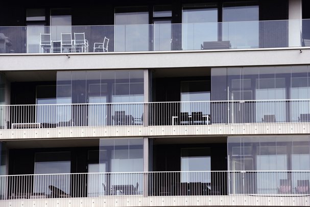 Comment isoler un profilé aluminium sur un balcon avant qu'il ne se transforme en morceau de glace?