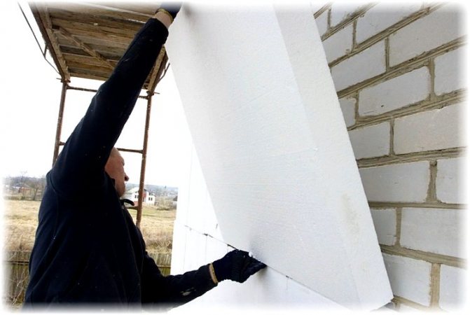 comment isoler une maison avec de la mousse