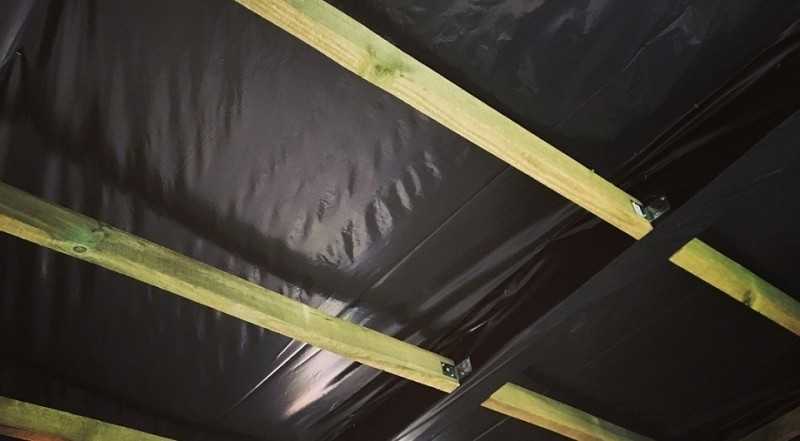 Comment isoler le plafond dans une baignoire avec un toit froid de vos propres mains