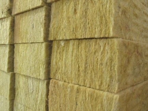 Comment isoler le plafond du garage de vos propres mains