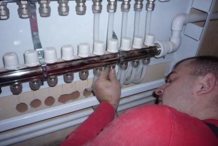 collecteur pour chauffage par le sol à eau
