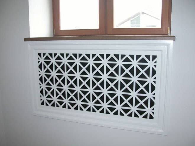 Grilles métalliques pour radiateurs chauffants