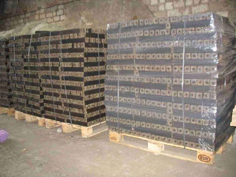 De nombreux acheteurs notent que les briquettes chauffantes sont sûres, écologiques et économiques.