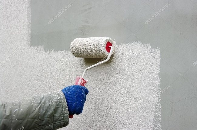 appliquer de la peinture chaude avec un rouleau