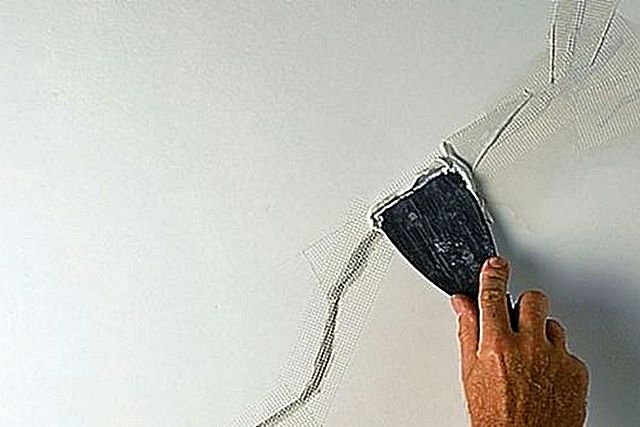 Les fissures et crevasses ne doivent pas être laissées sous la finition - tous les défauts détectés de ce type doivent être scellés