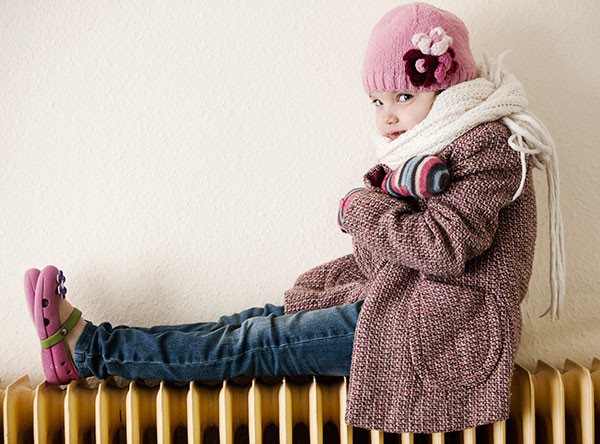 Ils ont éteint le chauffage où appeler: une plainte s'ils ne chauffent pas bien même avec des piles froides dans l'appartement