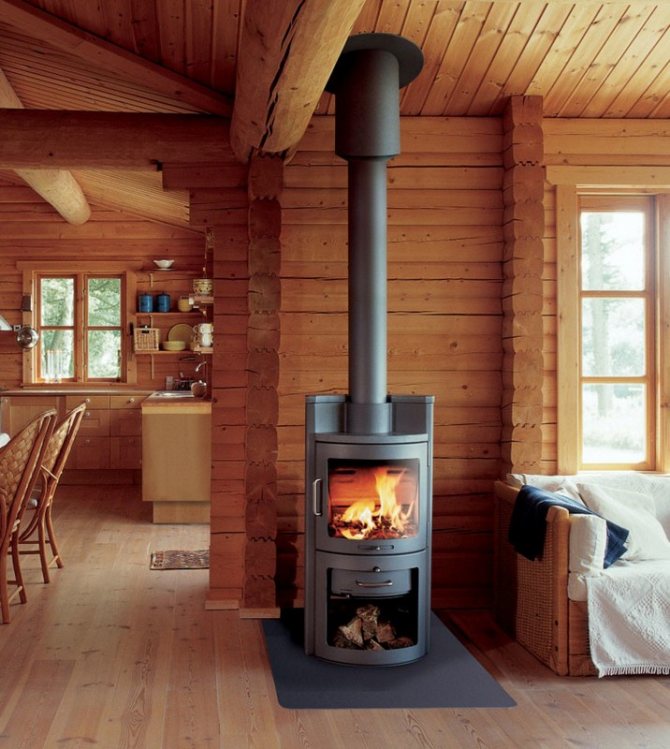 four dans une maison en bois