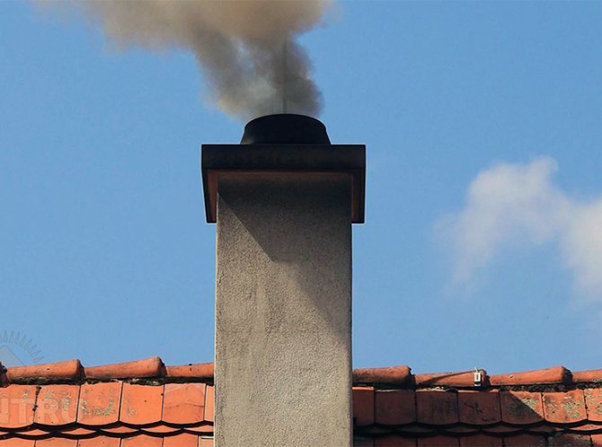 Pourquoi le poêle fume-t-il et comment y faire face?