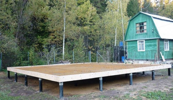 Planchers dans une maison à ossature sur pilotis