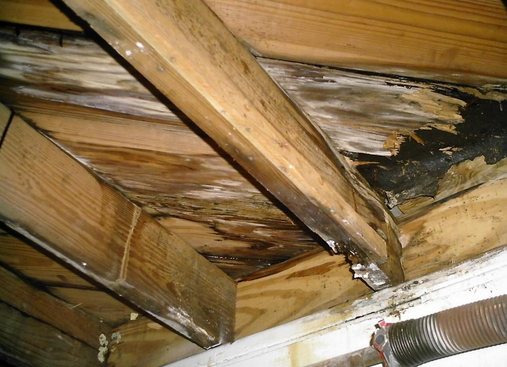 Conséquences du manque de ventilation dans le grenier