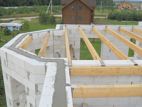 Construisez un sauna à partir de blocs de mousse de vos propres mains