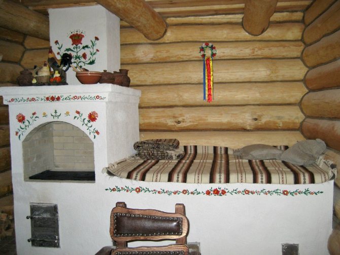 Poêle russe dans la maison - blanchiment à la chaux et peinture 4175