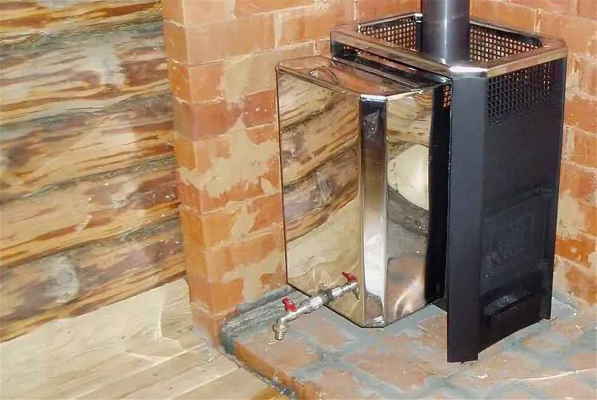 Schéma d'une fournaise avec un réservoir d'eau