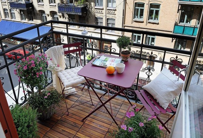 Idées modernes pour la conception et l'agencement du balcon et de la loggia