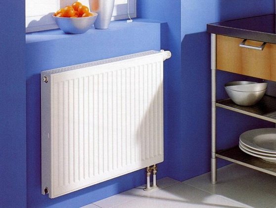Radiateurs en acier avec connexion inférieure