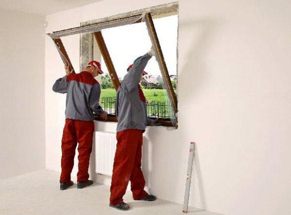 Installation chaude des fenêtres