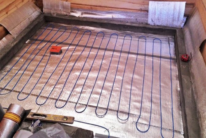 Plancher chaud dans la baignoire: types et caractéristiques. Comment faire des planchers chauffants dans un bain? photo - teplyj pol 7 800x535