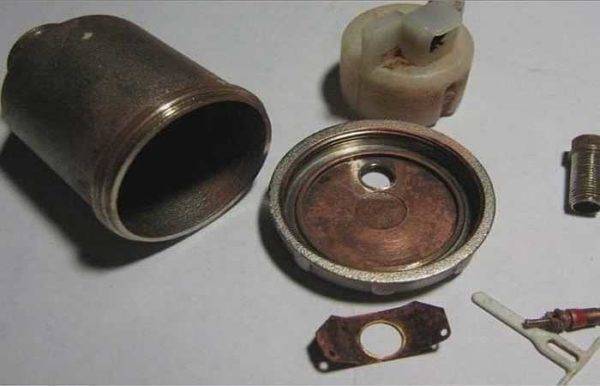 Élimination de l'air du système de chauffage: comment le sas d'air est libéré