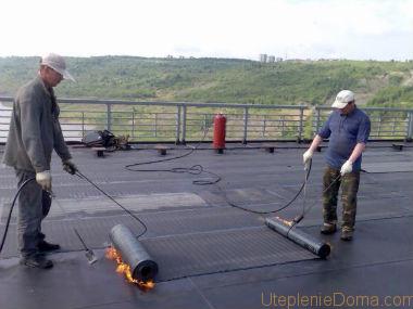 Installation d'étanchéité de toiture