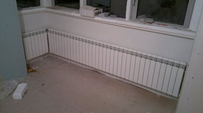 Installer la batterie sous la fenêtre