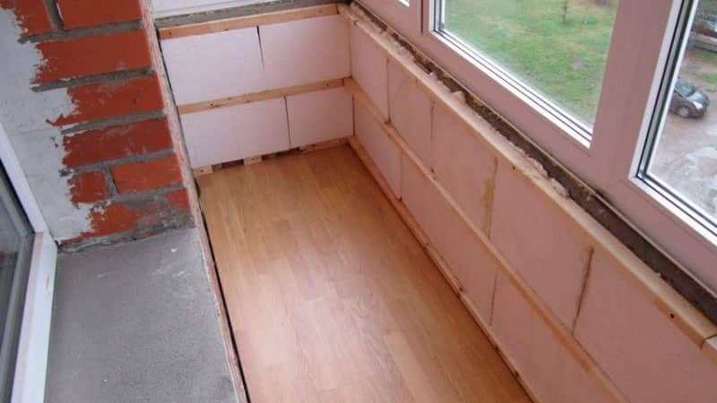 Isolation thermique du balcon avec mousse