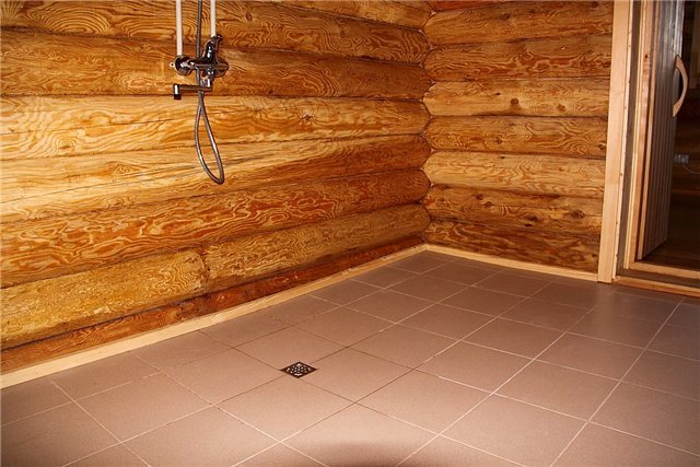 Isolation du sous-sol de la baignoire avec penoplex