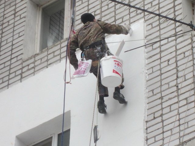 Peinture isolante pour les façades de bâtiments résidentiels