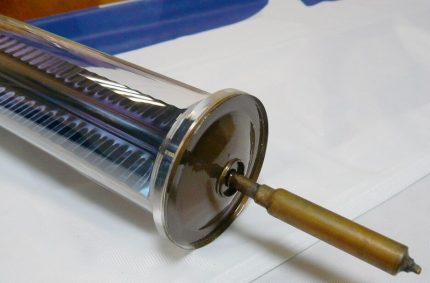Tube de plume sous vide