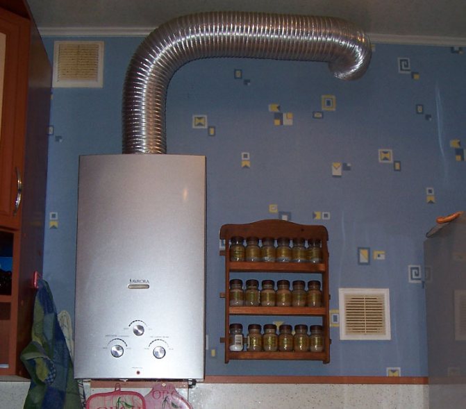 hotte aspirante pour chauffe-eau à gaz