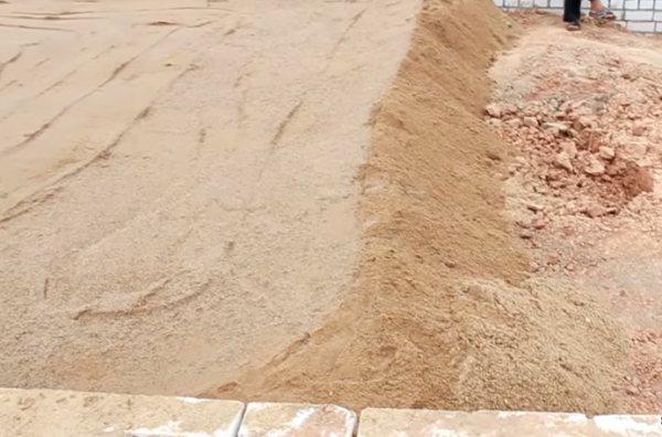 Remblai de la couche de sable
